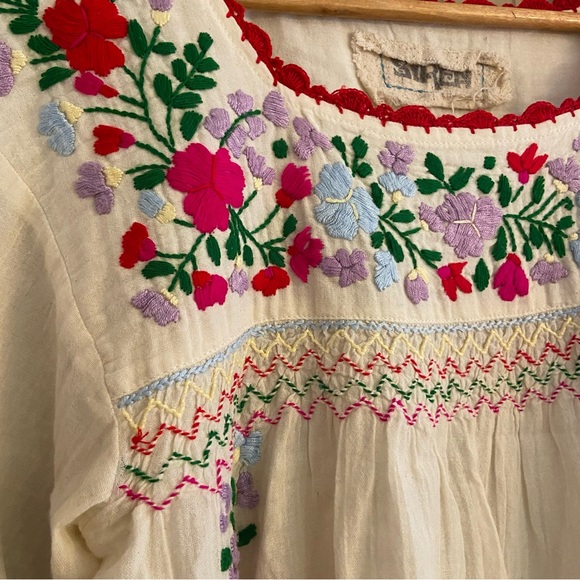 Designer “La Marina” Embroidered Mexican Blouse By Siren 10% Cotton Women’s M-L - Picture 3 of 9